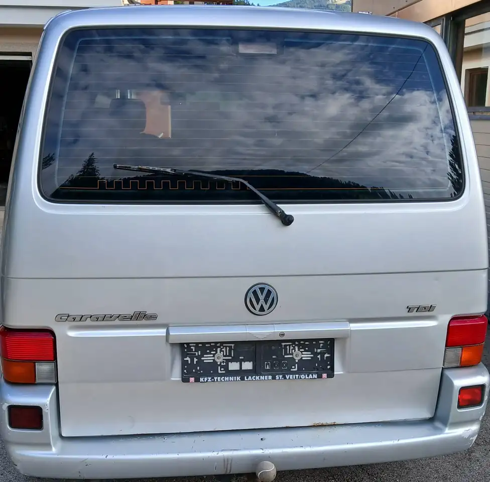 Volkswagen T4 Caravelle Caravelle 2-3-2 Coach Syncro 2,5 TDI, foto 3