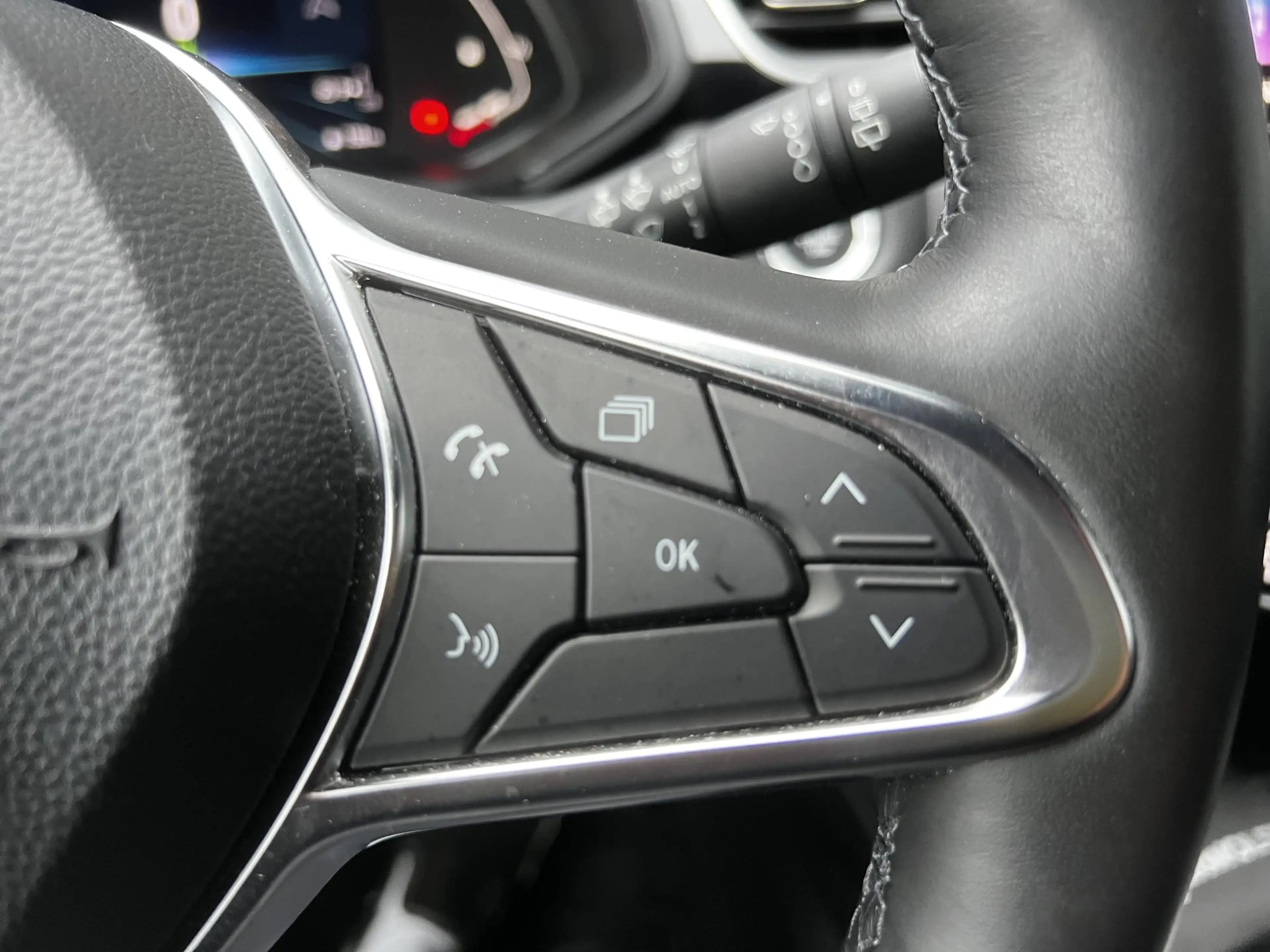Renault Captur 1.6 E-Tech Hybrid 145 Rive Gauche | Apple Carplay — photo 22