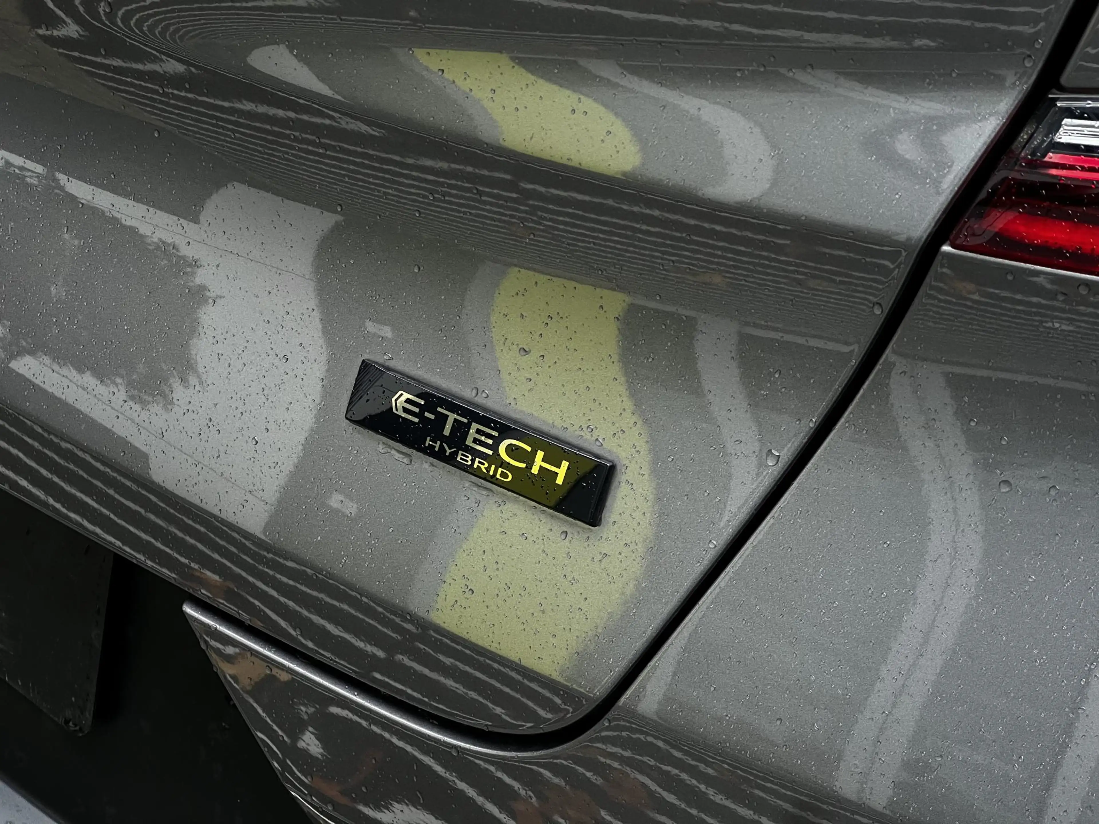 Renault Captur 1.6 E-Tech Hybrid 145 Rive Gauche | Apple Carplay — photo 14