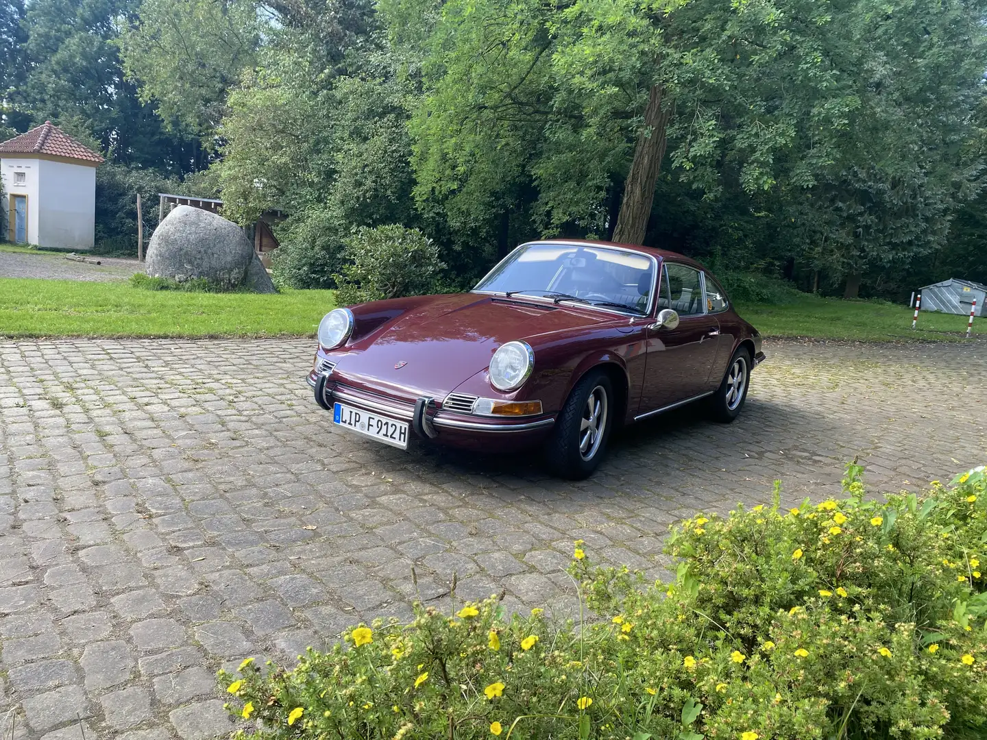 Porsche 912 LWB - 1