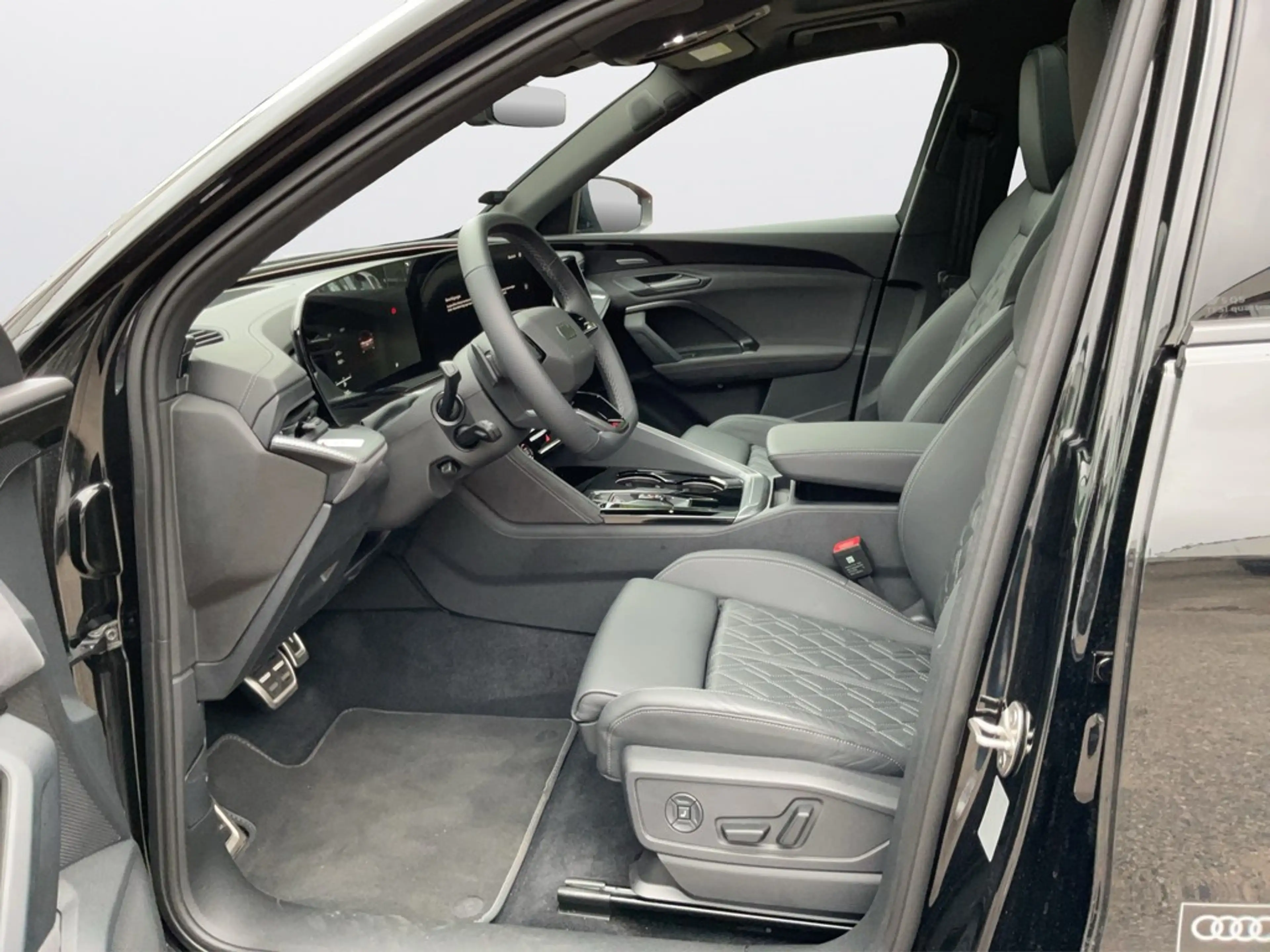 Audi SQ5 SUV 3.0 TFSI quattro 270 kW edition one — photo 9