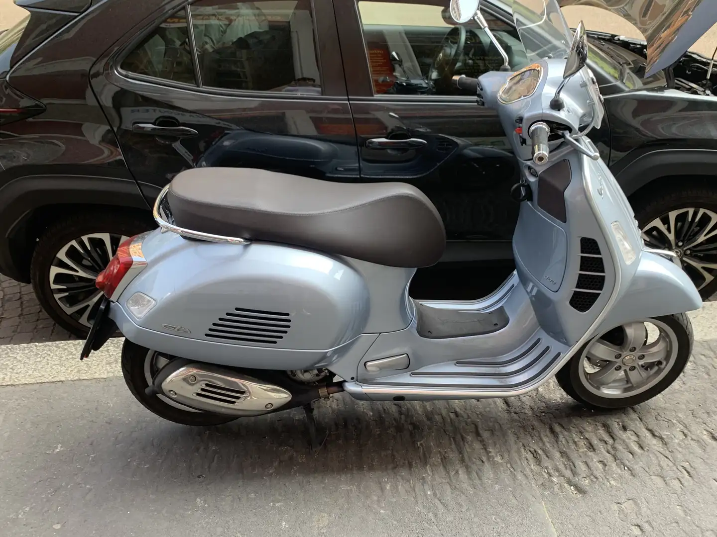 Vespa GTS 300 HP -E - 2
