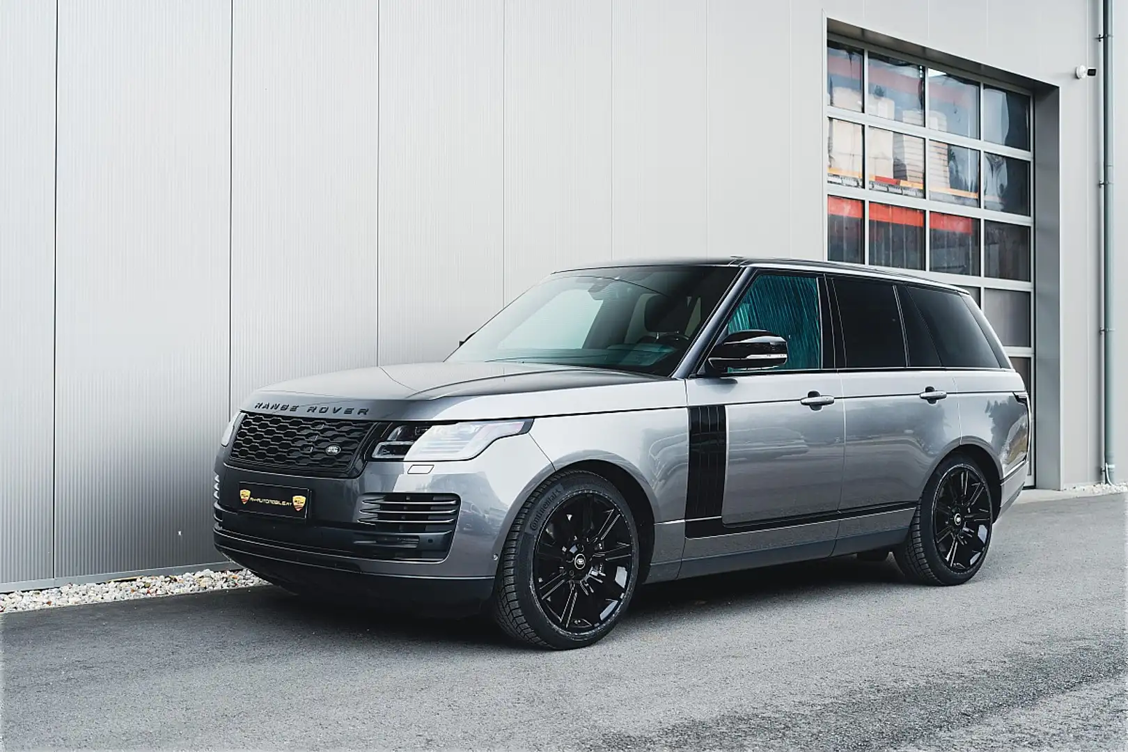 Land Rover Range Rover P400e 2,0 Si4 PHEV AWD Vogue Aut. Grau - 1