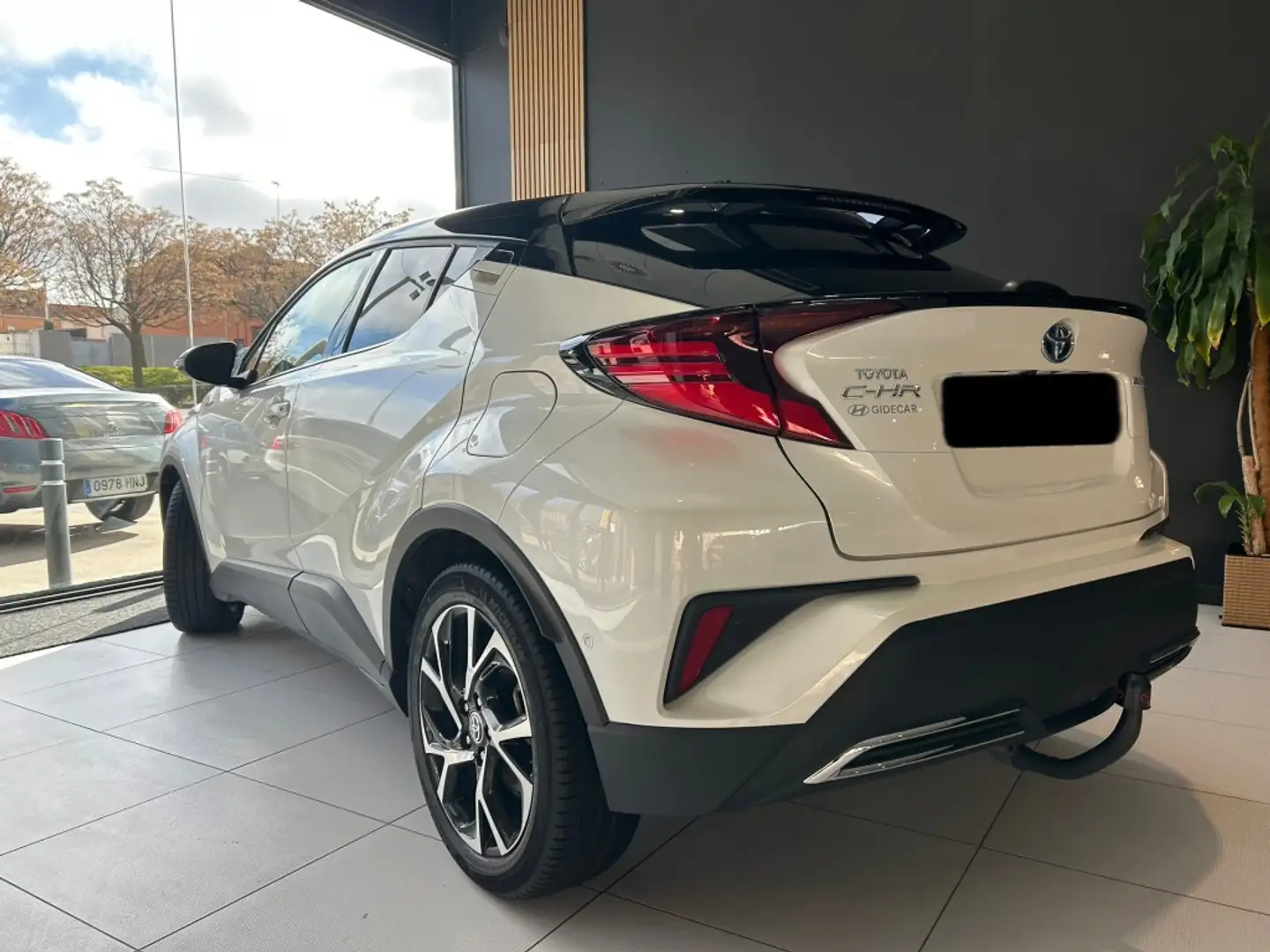 Toyota C-HR 180H Advance Luxury Blanco - 2