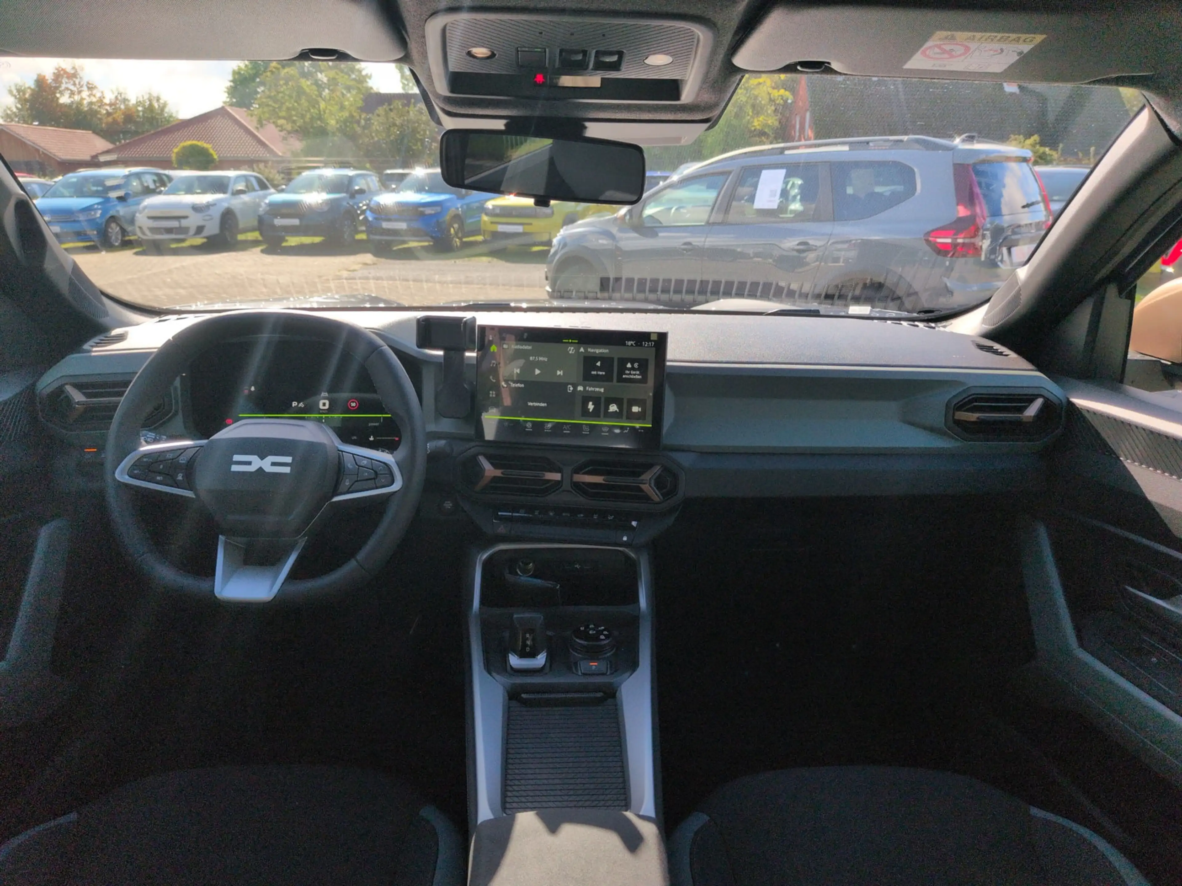 Dacia Bigster hybrid-G 150 EDC 4x4 Extreme Pano+LKHZ+SHZ+PDC+RFK — photo 6