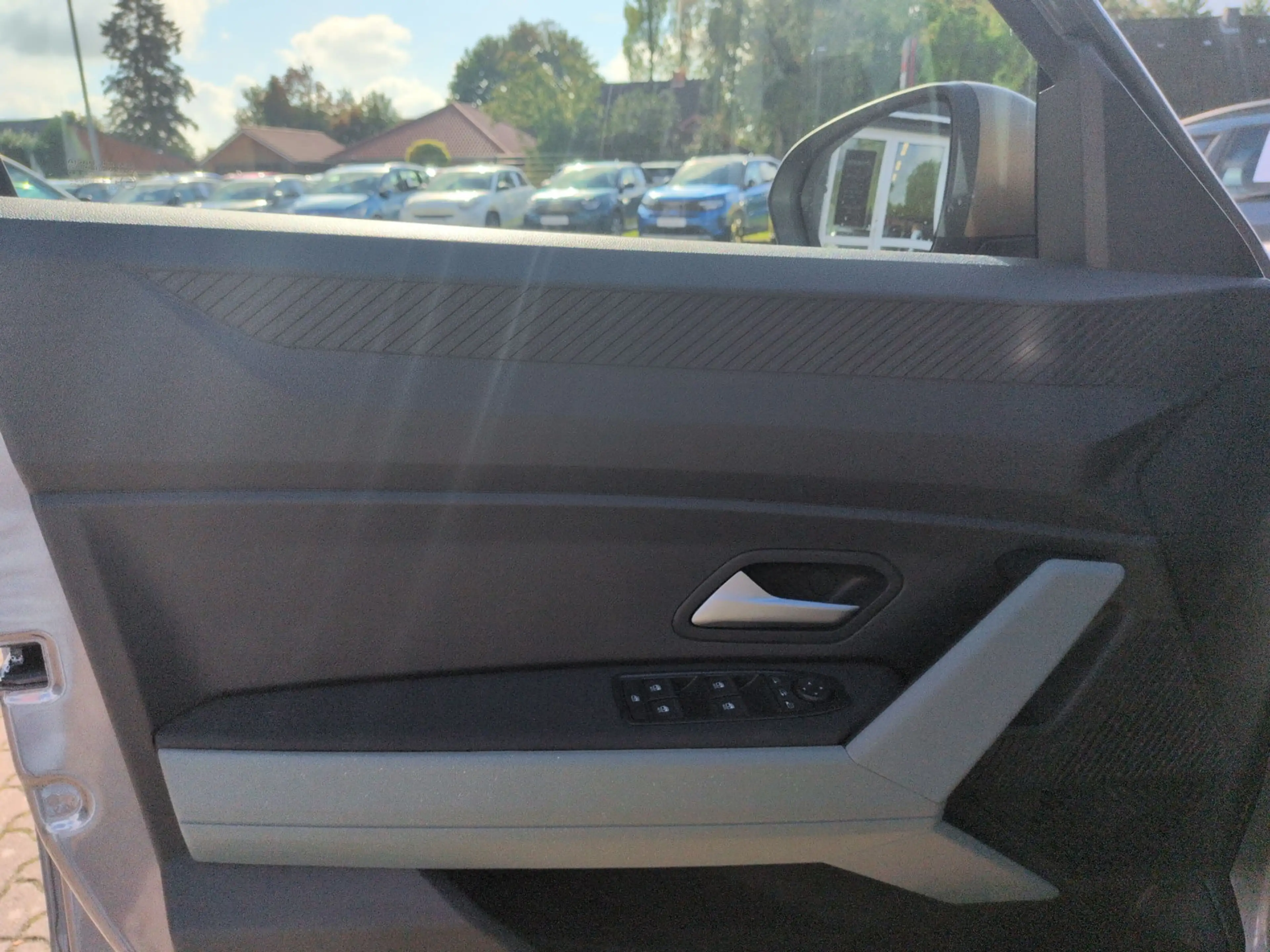 Dacia Bigster hybrid-G 150 EDC 4x4 Extreme Pano+LKHZ+SHZ+PDC+RFK — photo 13