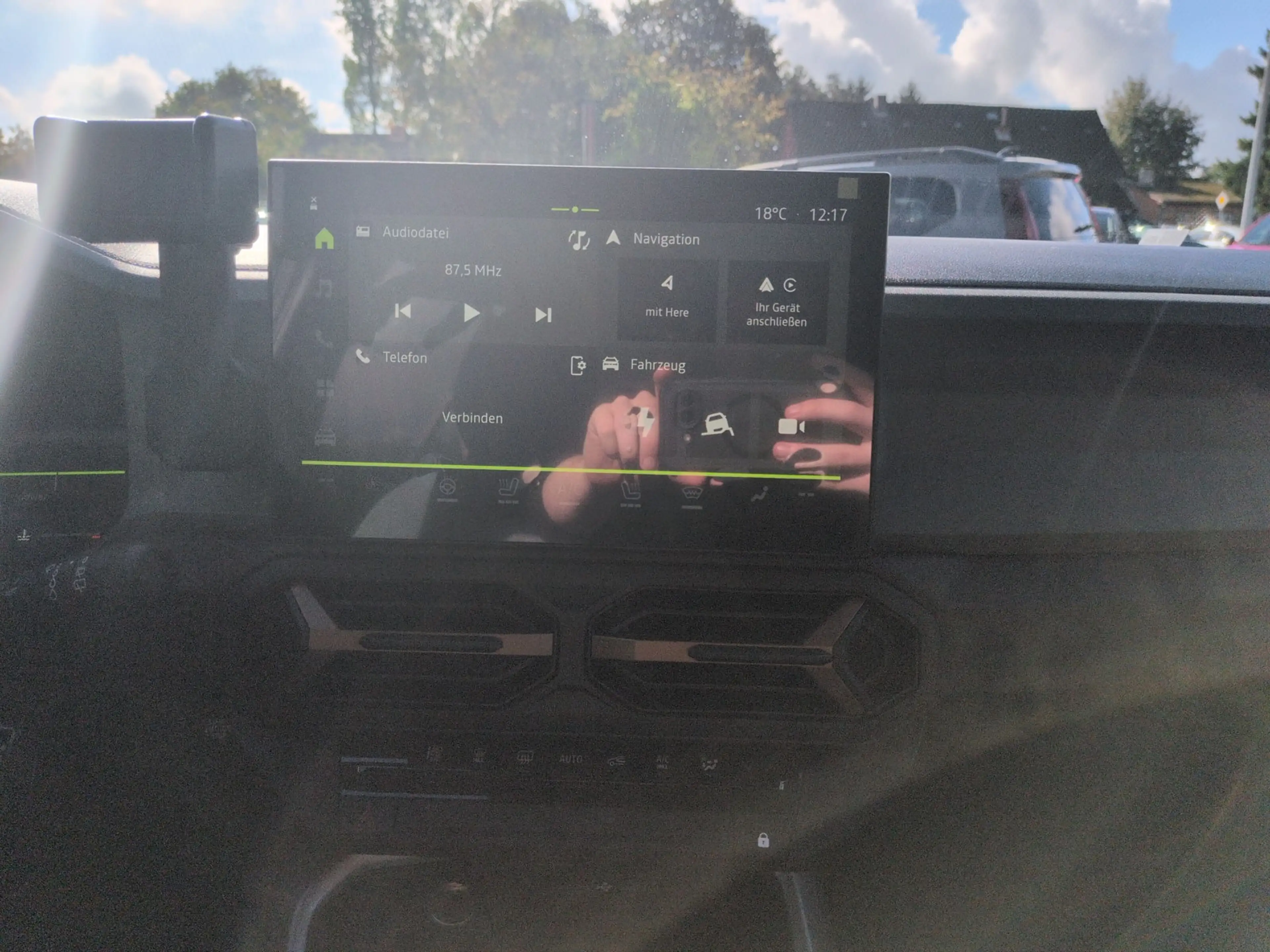 Dacia Bigster hybrid-G 150 EDC 4x4 Extreme Pano+LKHZ+SHZ+PDC+RFK — photo 11