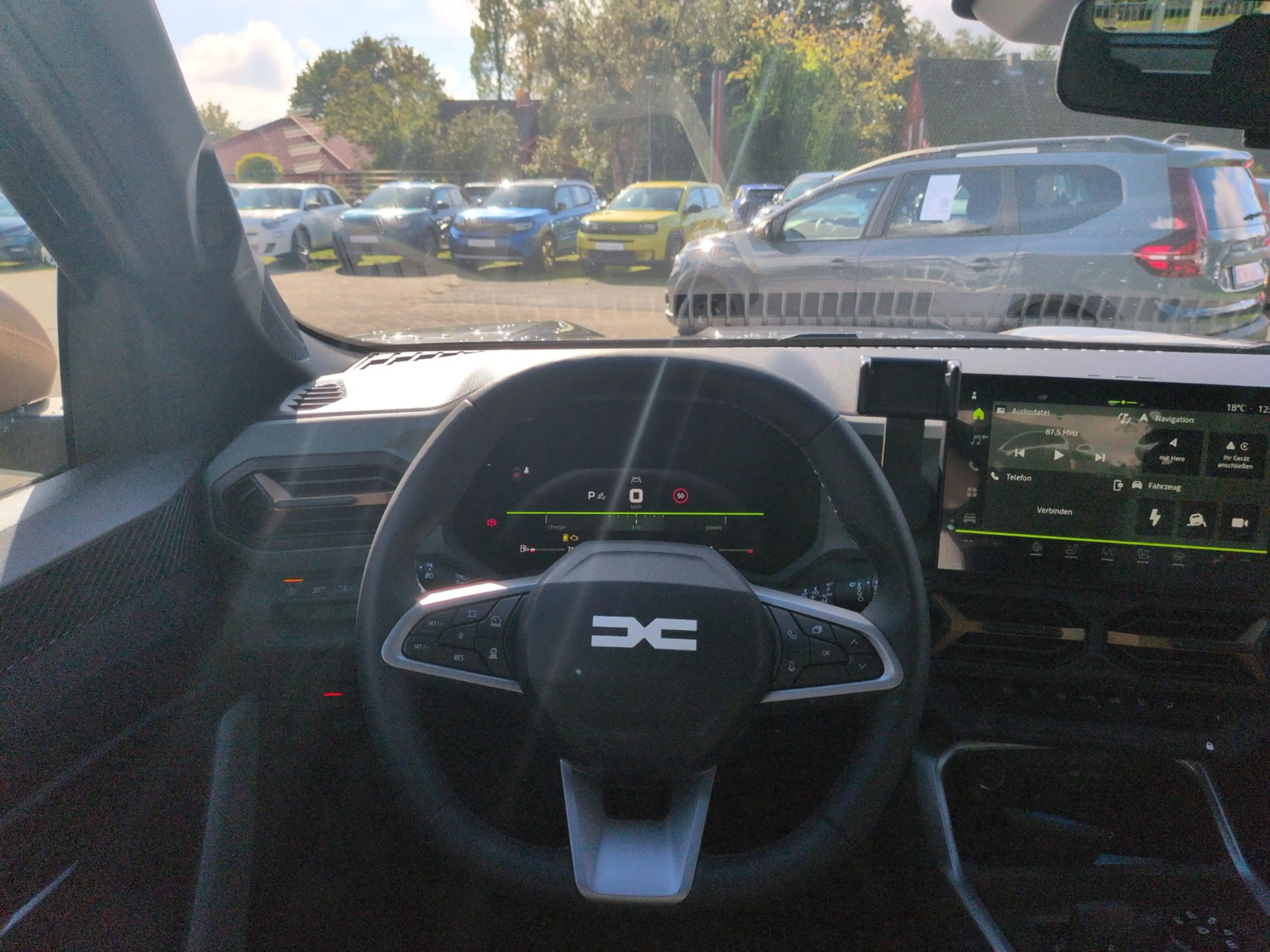 Dacia Bigster hybrid-G 150 EDC 4x4 Extreme Pano+LKHZ+SHZ+PDC+RFK — photo 7