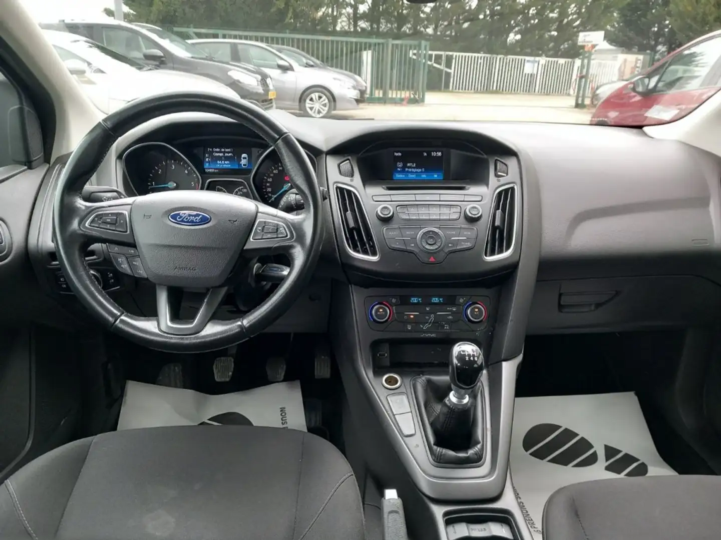 Ford Focus 1.6 TDCI 115 S/S TREND Gris - 2