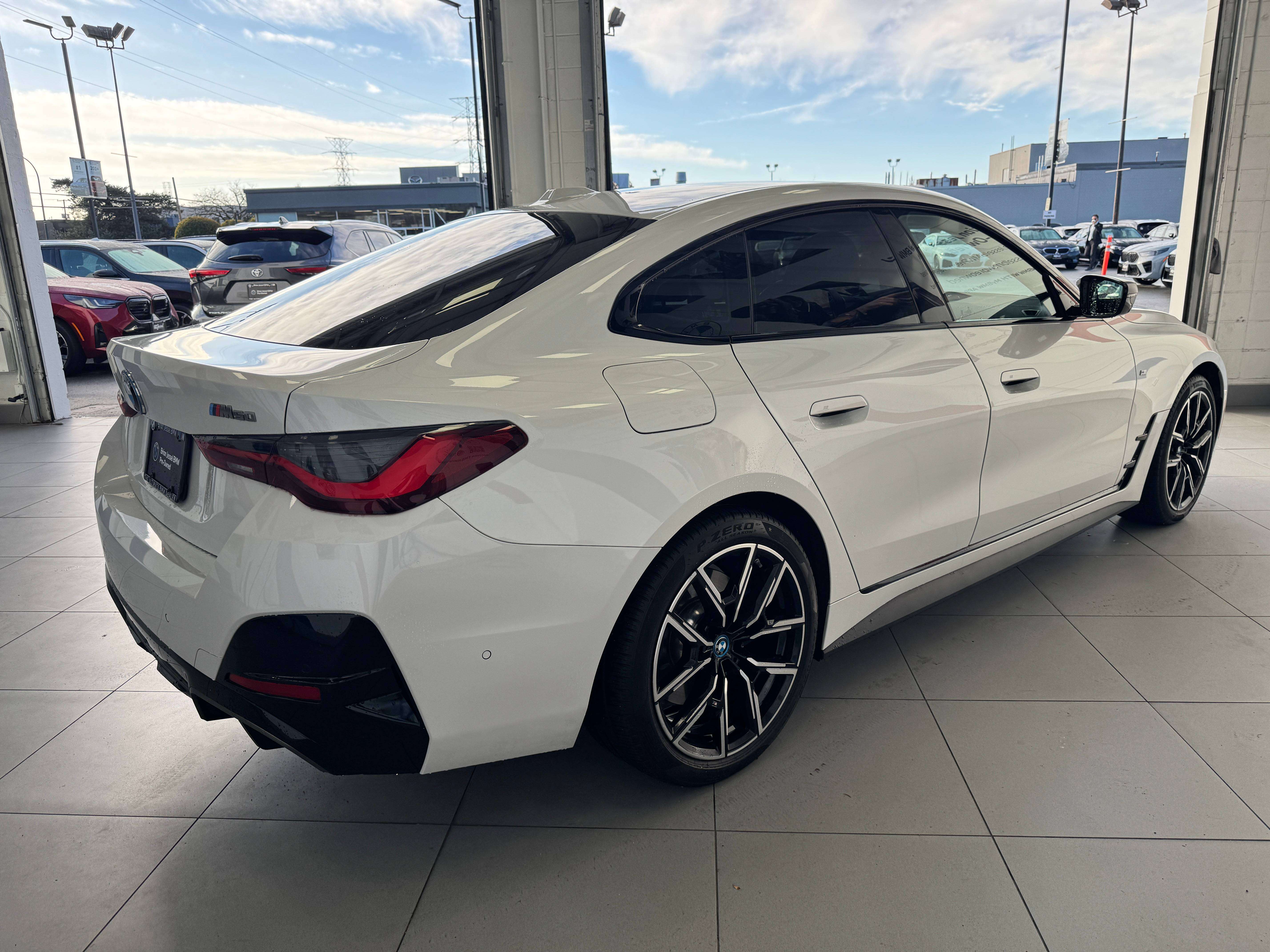 2024 BMW i4
