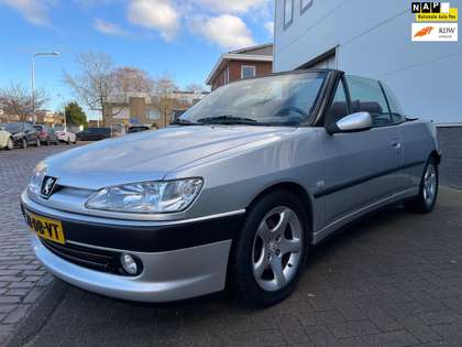 Peugeot 306 Cabriolet 2.0-16V/Cabrio/Automaat/Airco/Goed onder