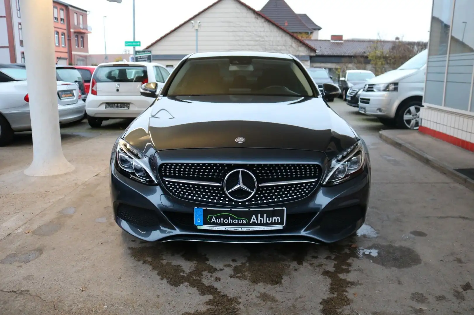 Mercedes-Benz C 200 C -Klasse Lim. CGI Automatik LED Kamera Gris - 2