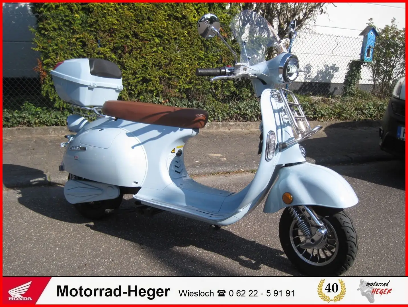 Futura Classico LI Blau - 1