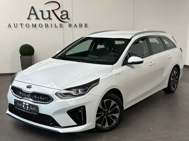 Kia Ceed main image