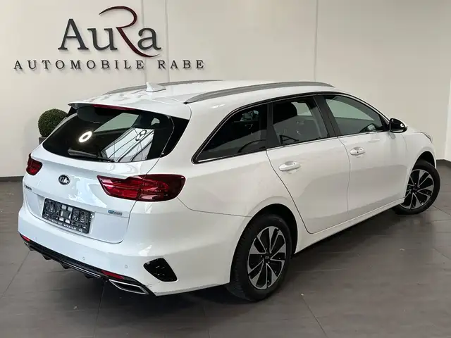 Kia Ceed view 4
