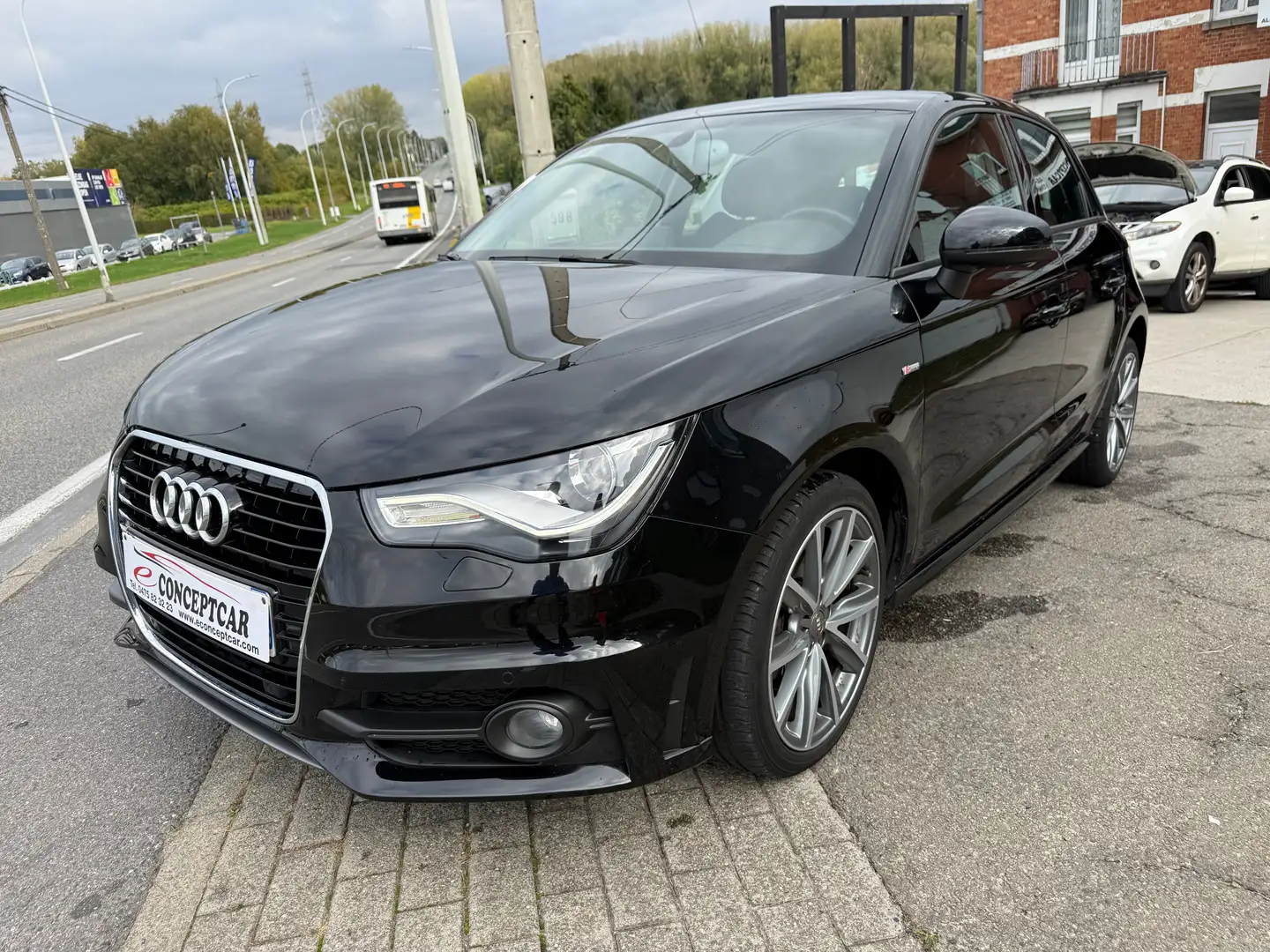 Audi A1 A1 Sportback 1.4 TFSI Attraction S tronic Noir - 1