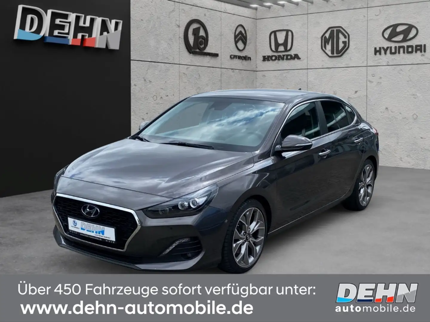 Hyundai i30 Fastback 1.4 T-GDI 7-DCT Premium Navi-/Sitzpaket i Grau - 2