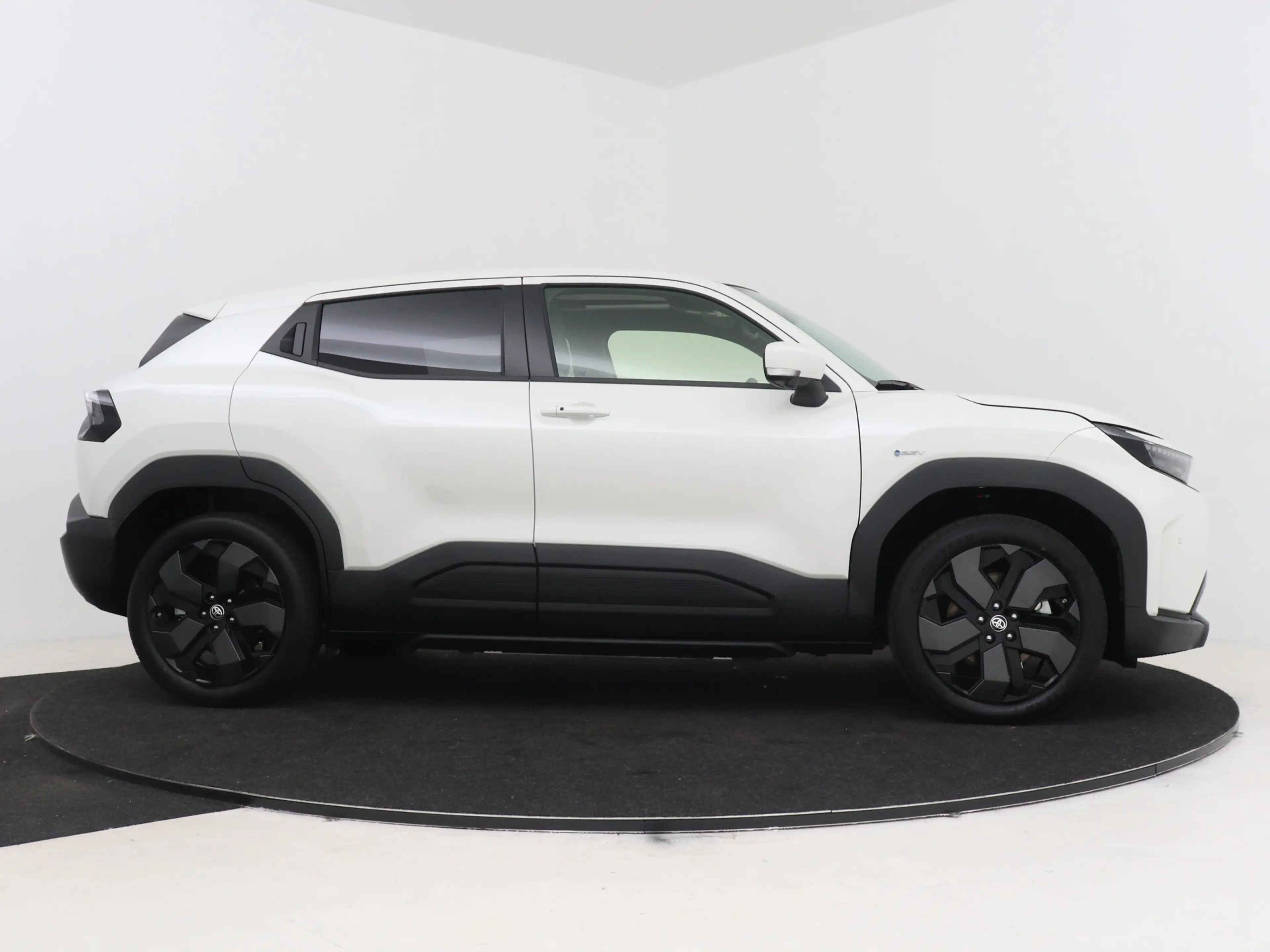 Toyota Urban Cruiser Executive 61 kWh I Navigatie I 360 graden camera I — photo 14
