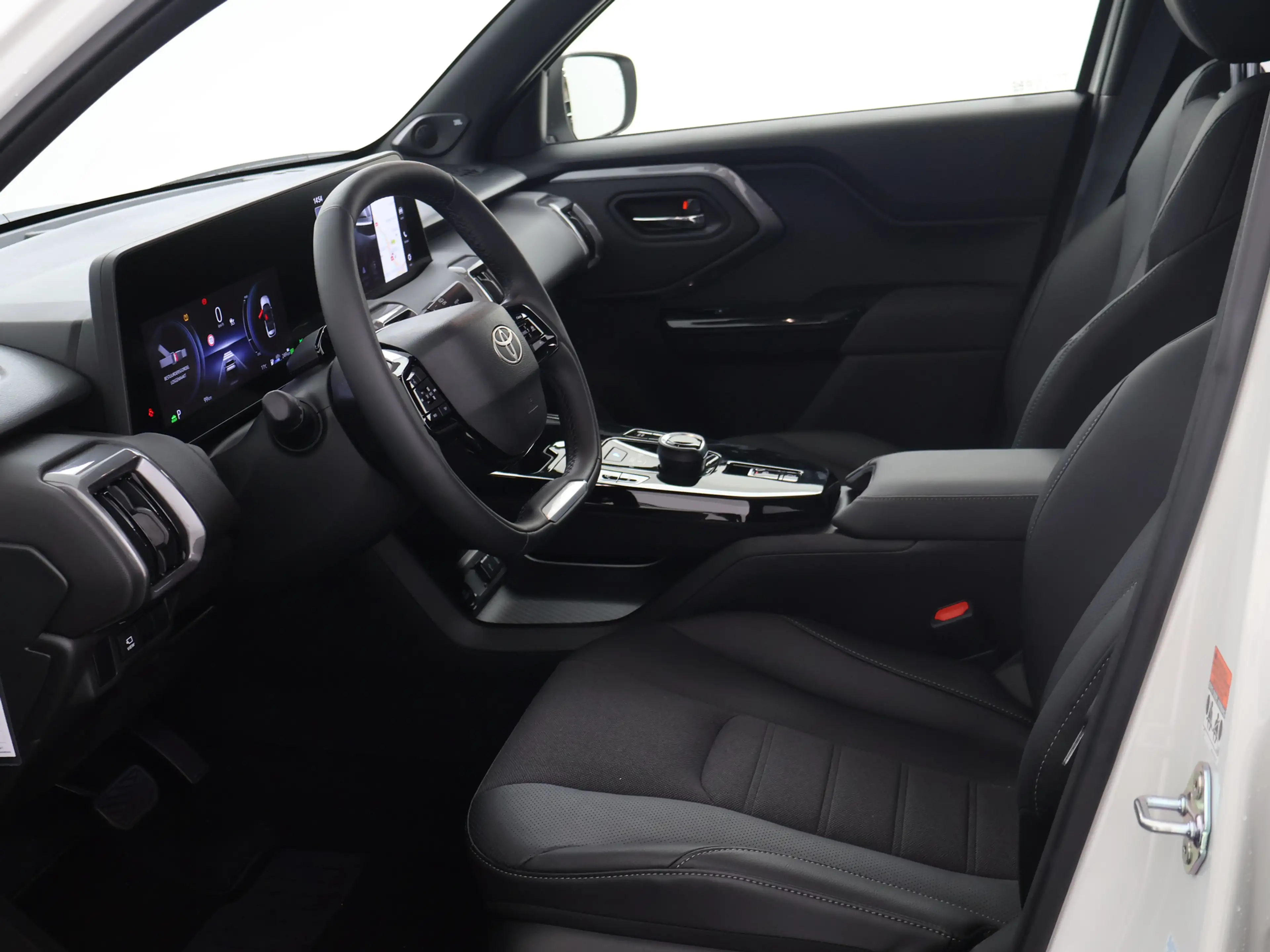 Toyota Urban Cruiser Executive 61 kWh I Navigatie I 360 graden camera I — photo 13