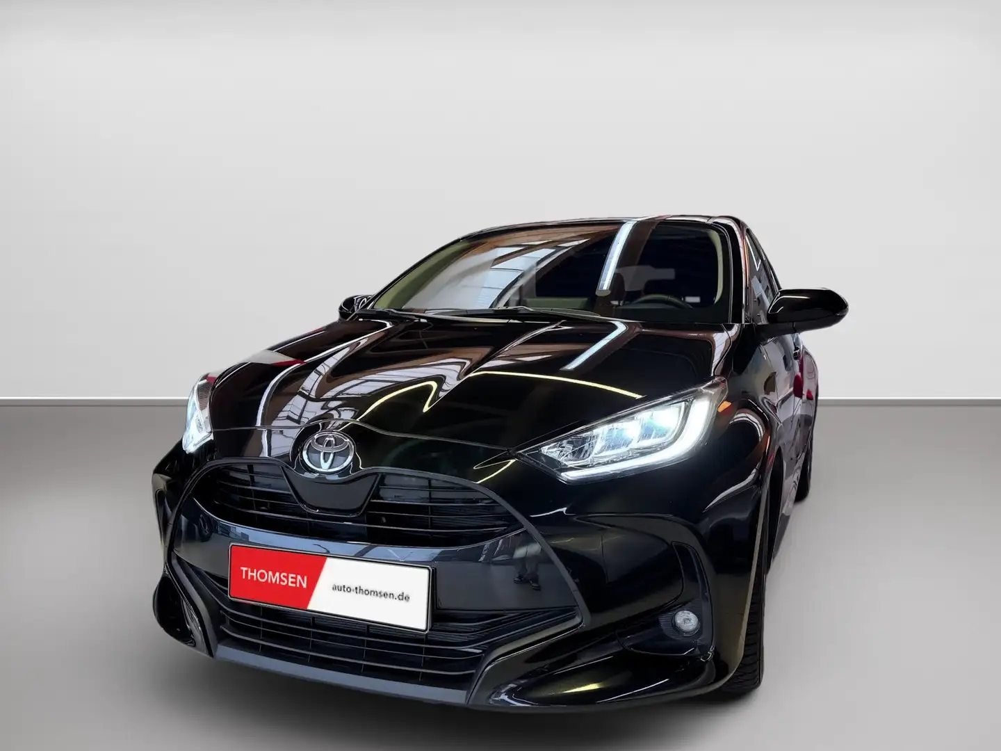 Toyota Yaris 1.5 Teamplayer ACC+AUT+LED+Virtual+Kam.+LM Schwarz - 2