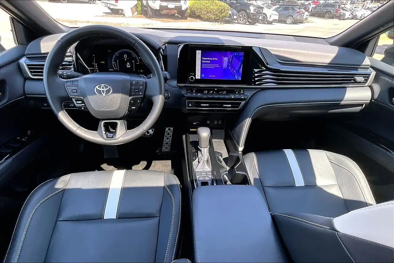Toyota Camry снимка Toyota Camry