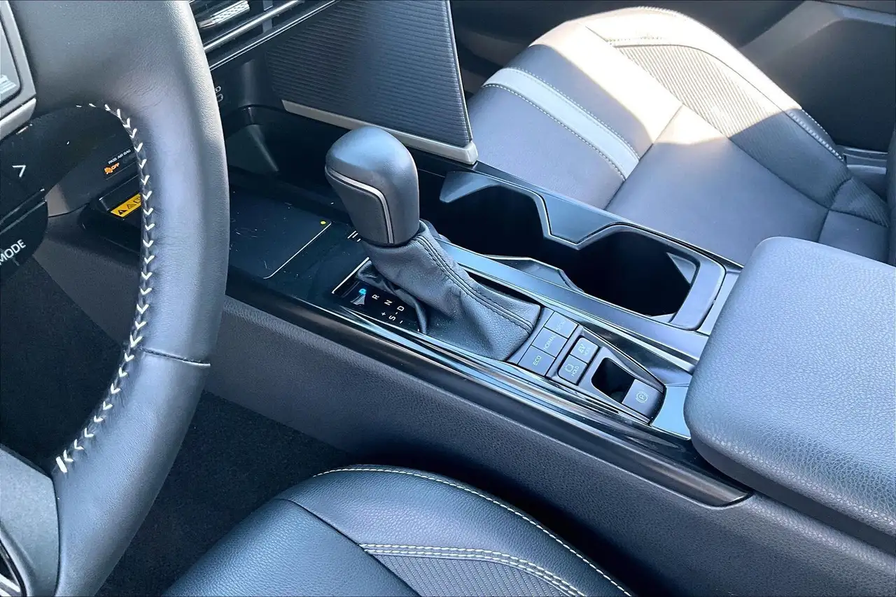 Toyota Camry снимка Toyota Camry
