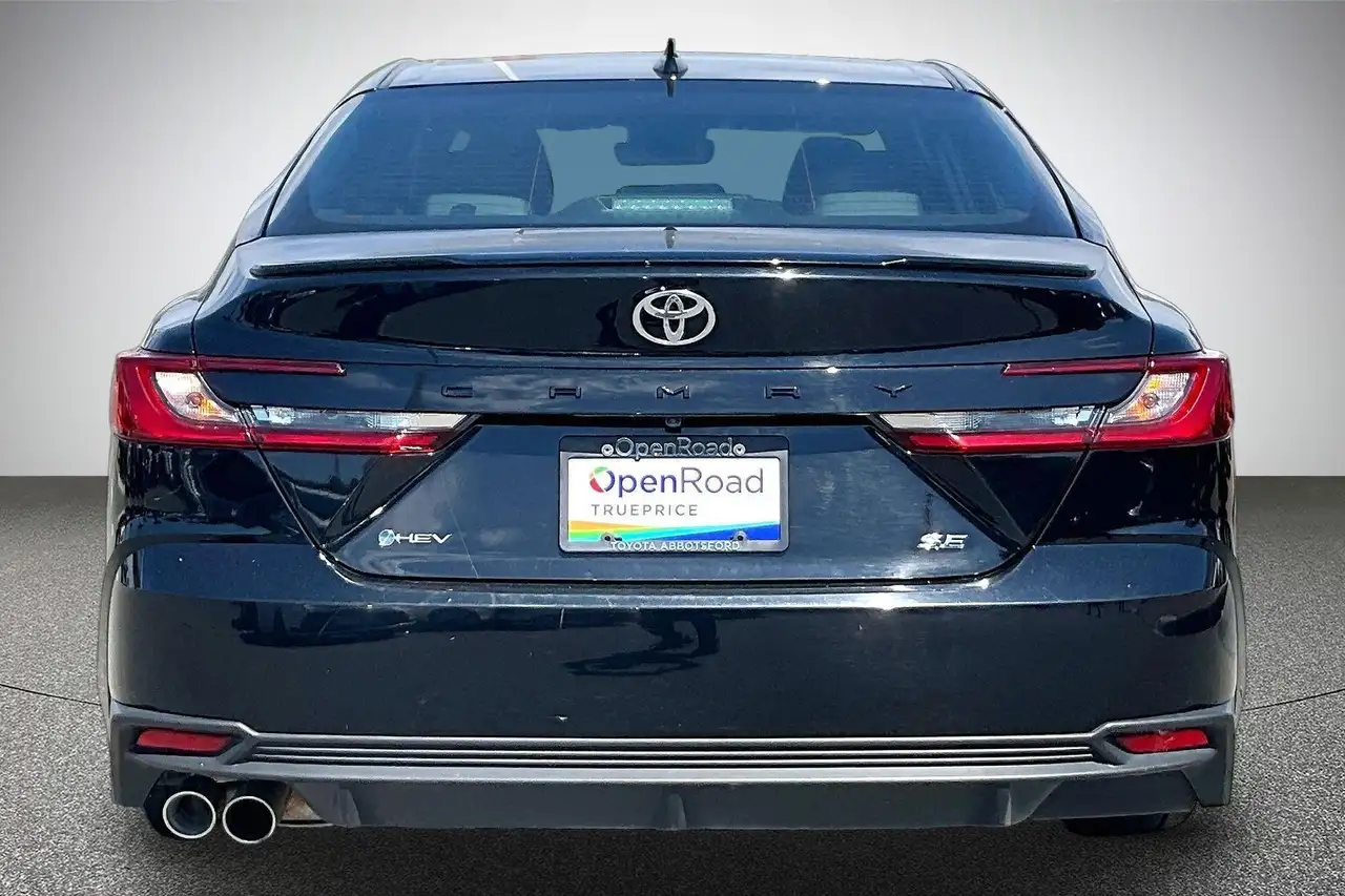 Toyota Camry снимка Toyota Camry