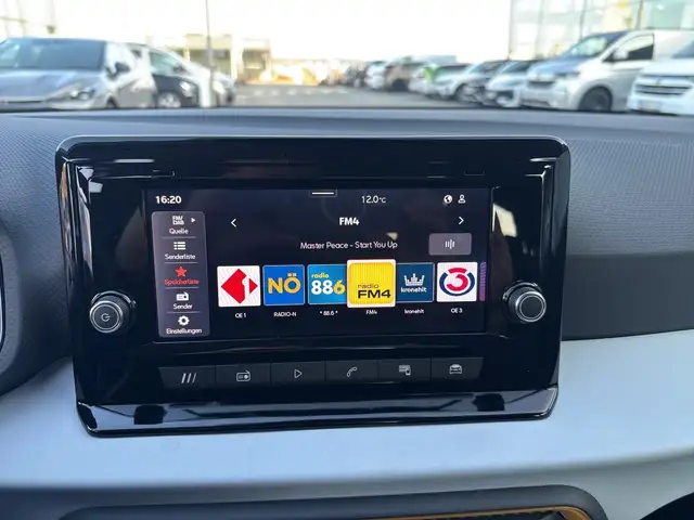 SEAT Arona view 14