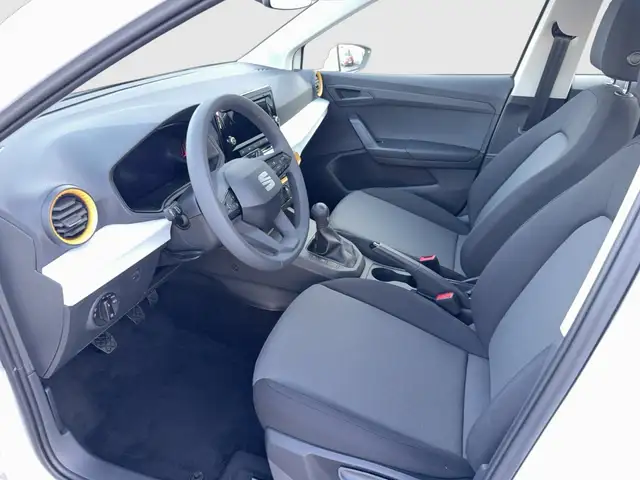 SEAT Arona view 8