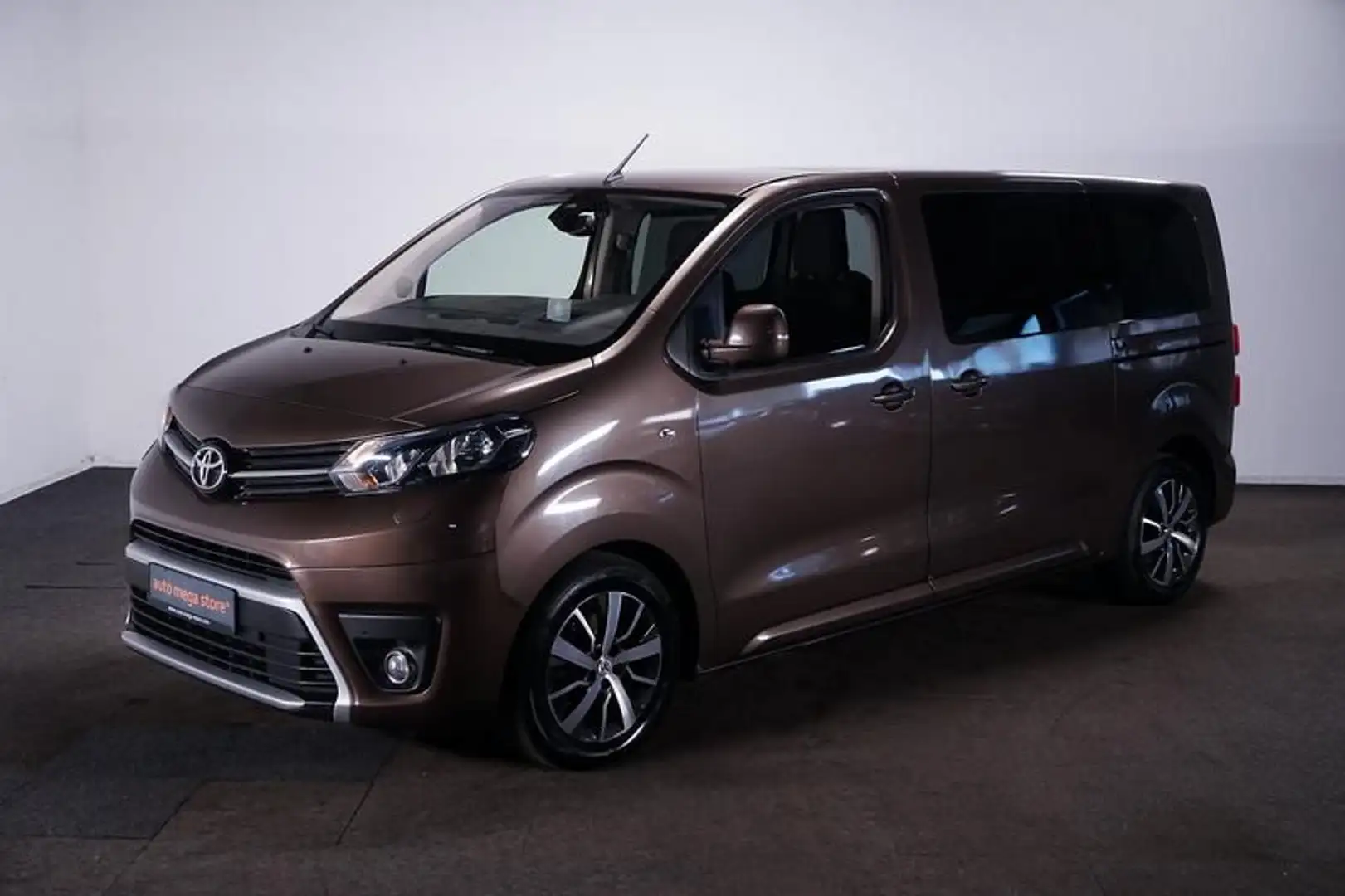 Toyota Proace 2.0 L D 8 Sitze Aut.*Kamera*Sitzh Brązowy - 1