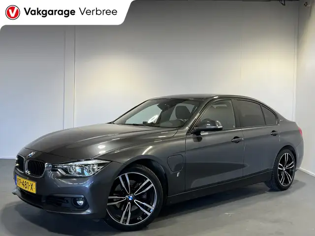 BMW 330 3-serie 330e Centennial High Executive | Navigatie