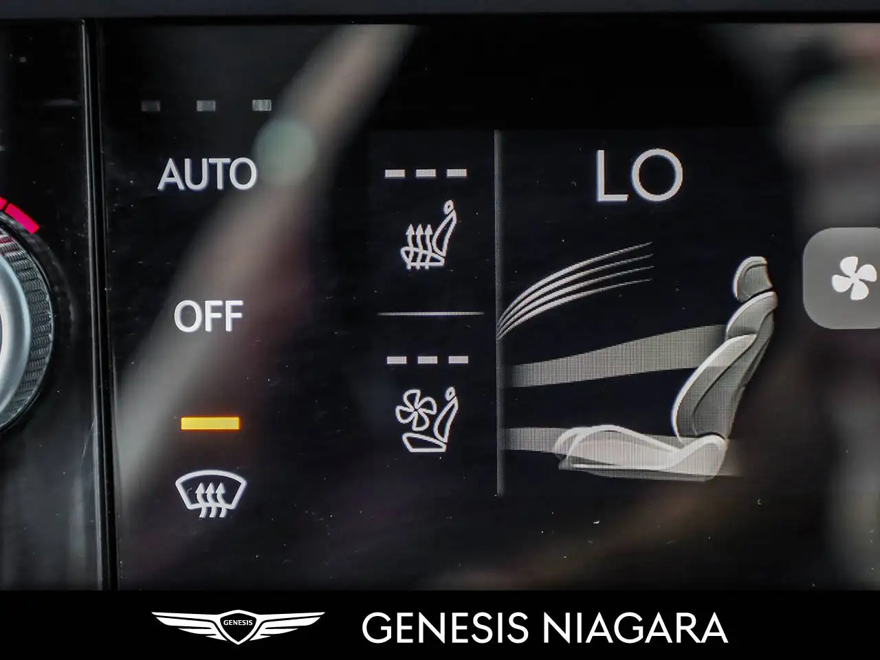 Genesis GV70 снимка Genesis GV70