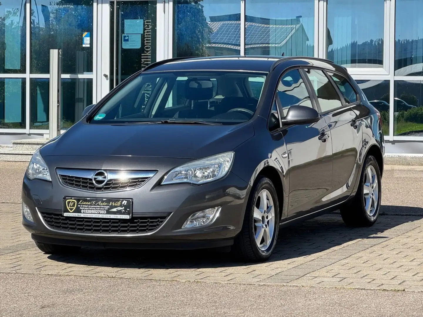 Opel Astra J Sports Tourer Edition Navi Tüv/Au 09.26 Grau - 2
