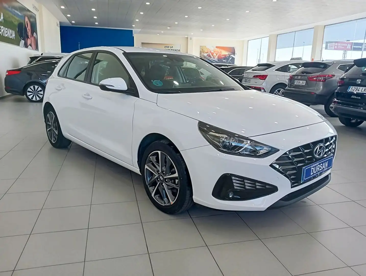 Hyundai i30 1.5 DPI Klass SLX 110 Blanco - 2
