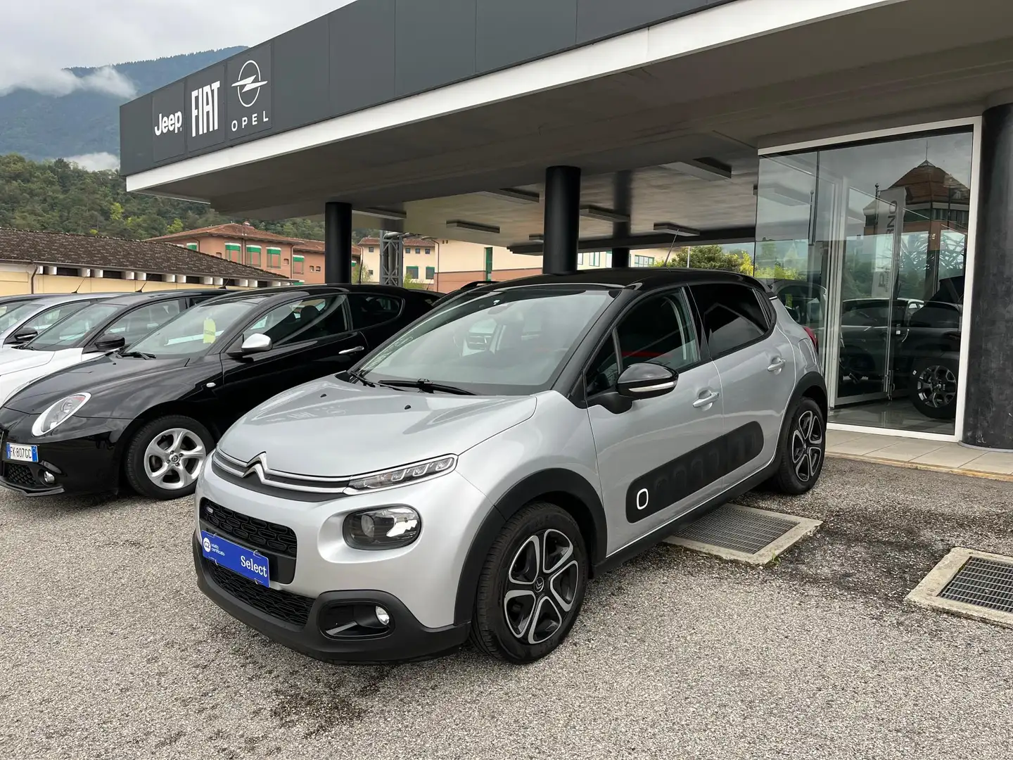 Citroen C3 1.2 puretech Shine 82cv Grigio - 1