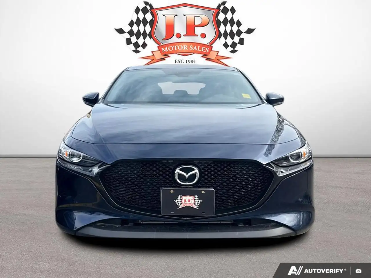 Mazda 3 снимка Mazda 3