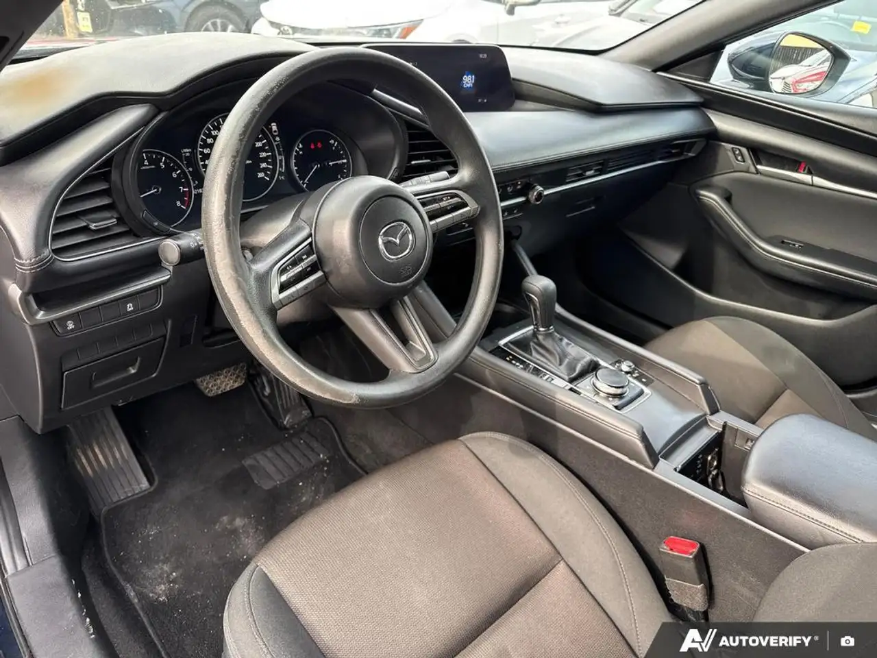 Mazda 3 снимка Mazda 3