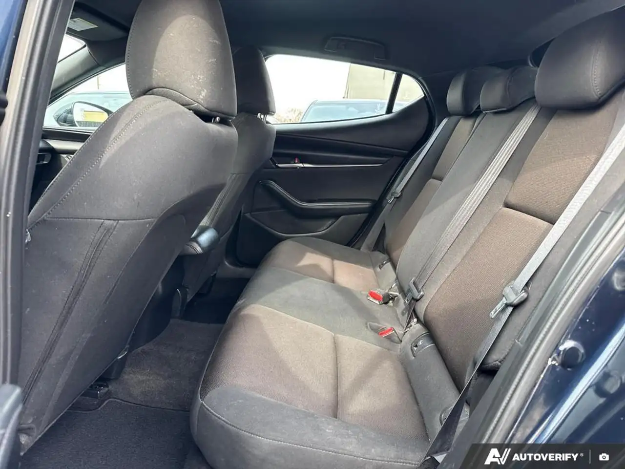 Mazda 3 снимка Mazda 3