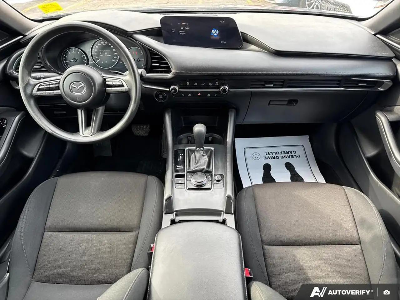 Mazda 3 снимка Mazda 3