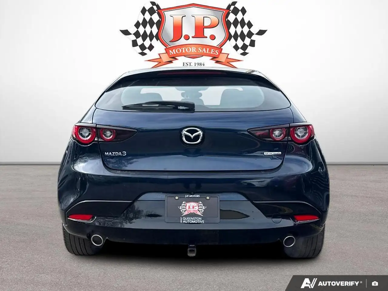 Mazda 3 снимка Mazda 3
