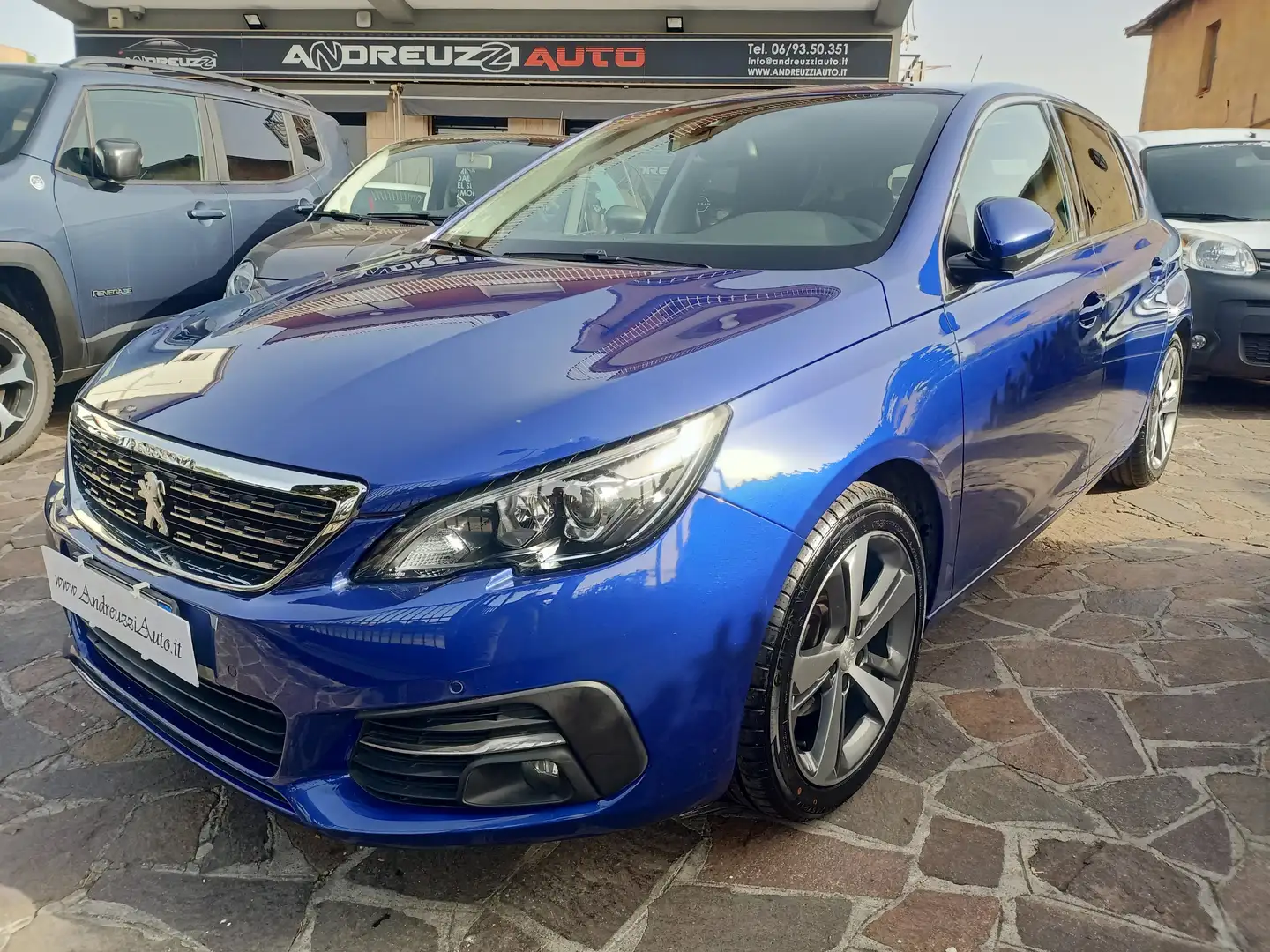Peugeot 308 5p 1.5 bluehdi Allure Pack s&s eat8 Blau - 1