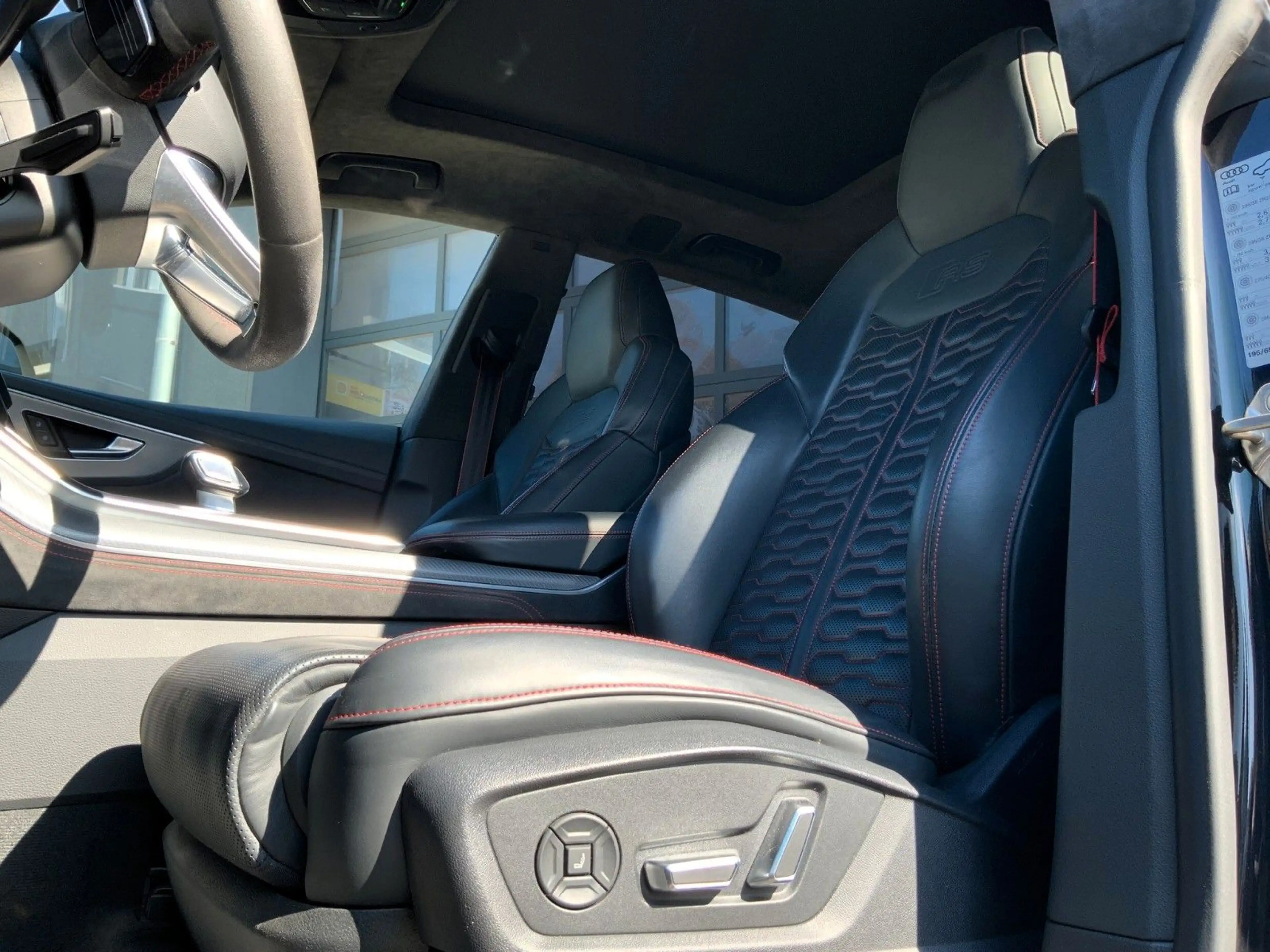Audi RS Q8 4.0 TFSI quattro Bang & Olufsen VOLL — photo 11