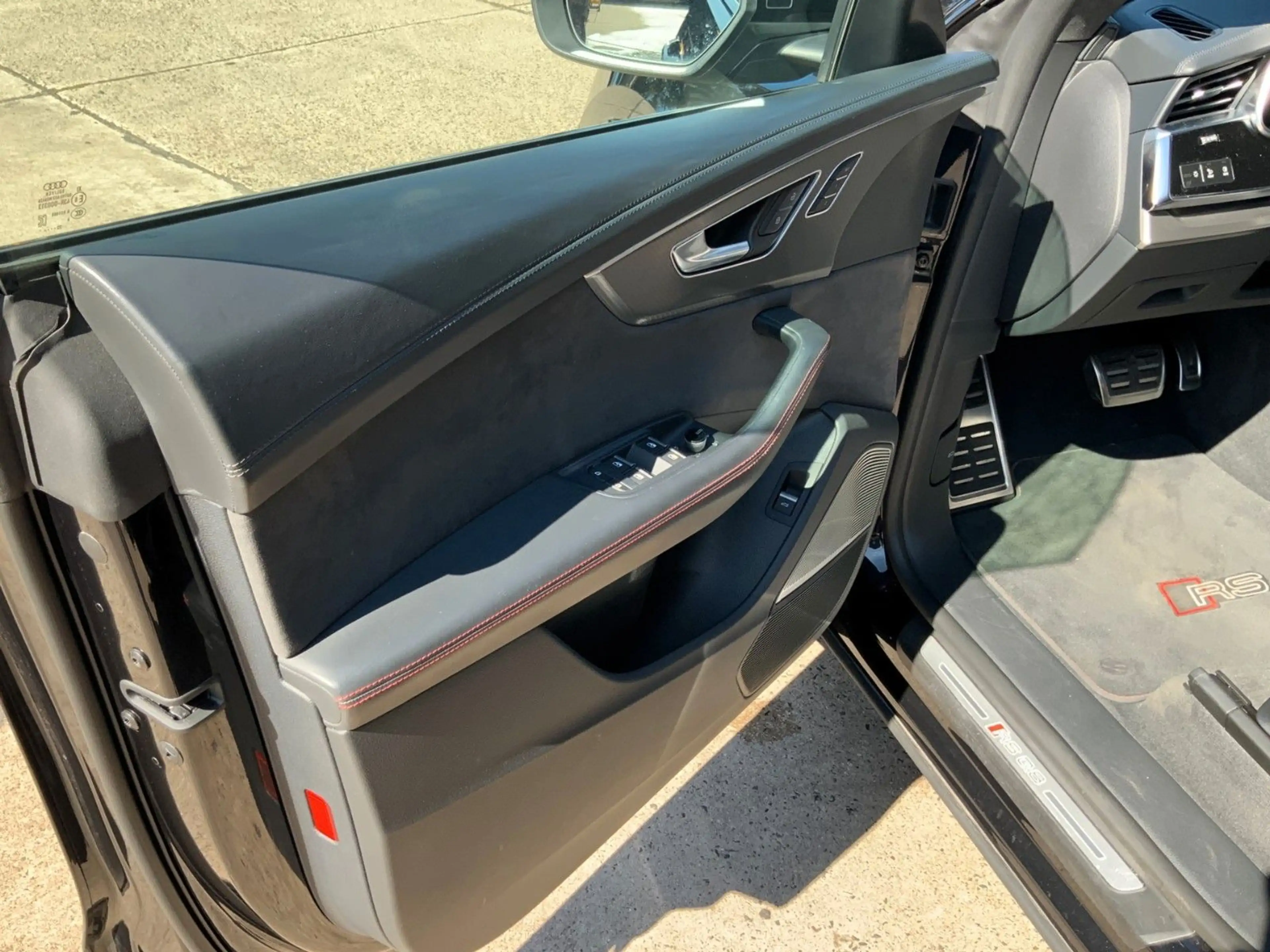 Audi RS Q8 4.0 TFSI quattro Bang & Olufsen VOLL — photo 9