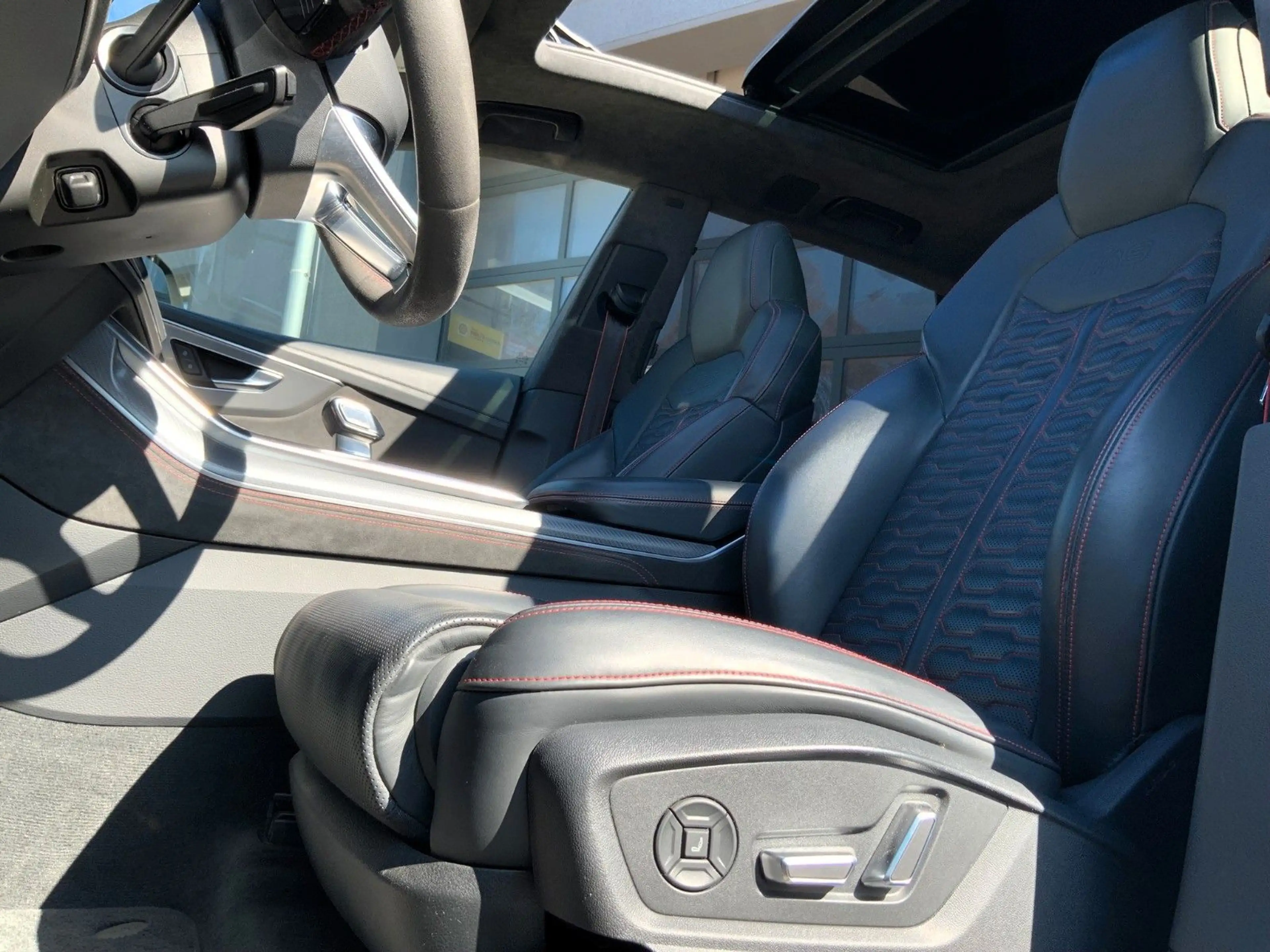Audi RS Q8 4.0 TFSI quattro Bang & Olufsen VOLL — photo 13