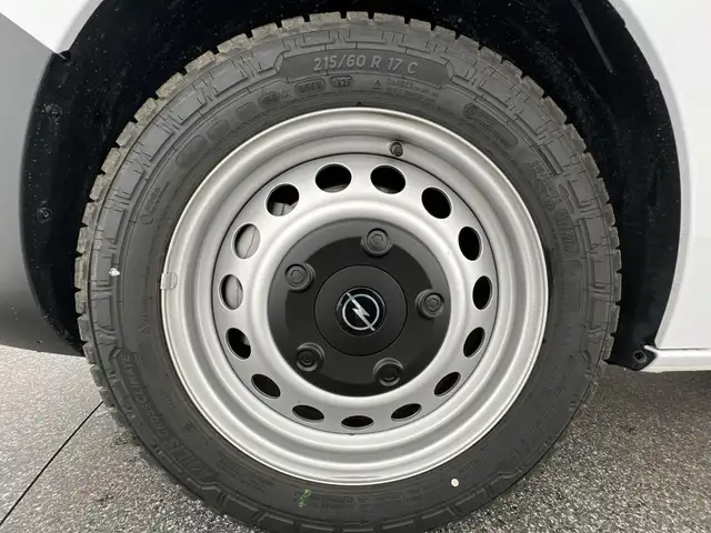 Opel Vivaro view 10
