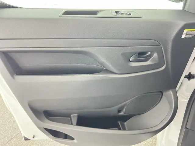 Opel Vivaro view 11