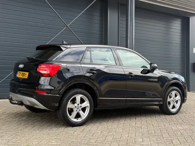 Audi Q2 view 2