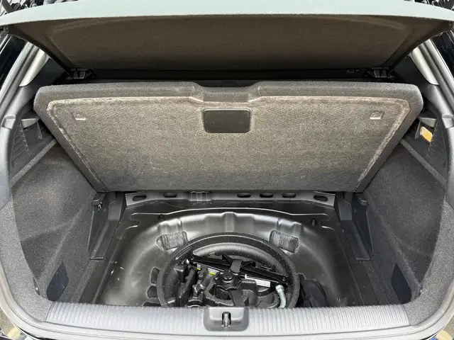 Audi Q2 view 27