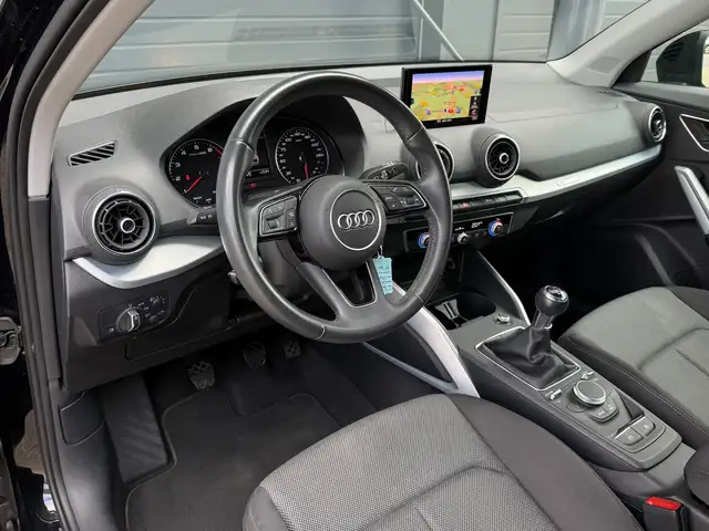 Audi Q2 view 14
