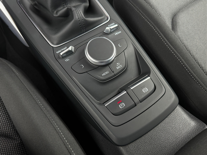 Audi Q2 1.0 TFSI Sport Pro Line, NL Auto, Climate, Trekhaa — photo 22